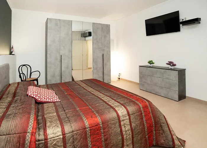 Jonio מרינה די ג'ויוסה איוניקה